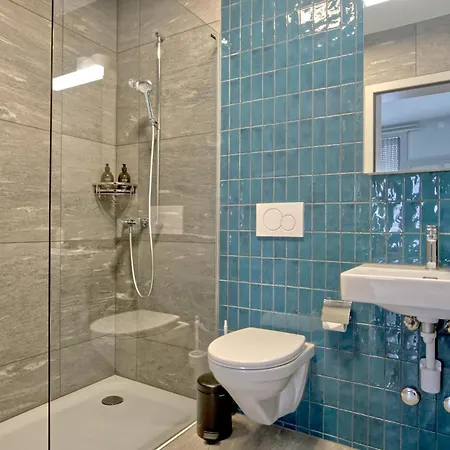 Bank House L 104 - Griwa Rent * إنترلاكن